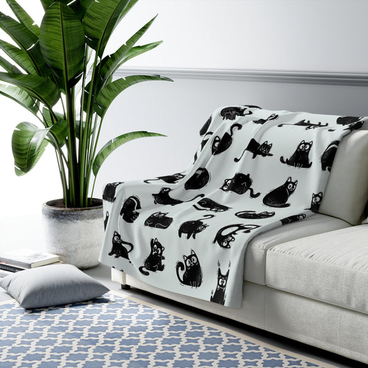 Niedliche Sherpa-Fleece-Decke mit schwarzem Katzenmuster